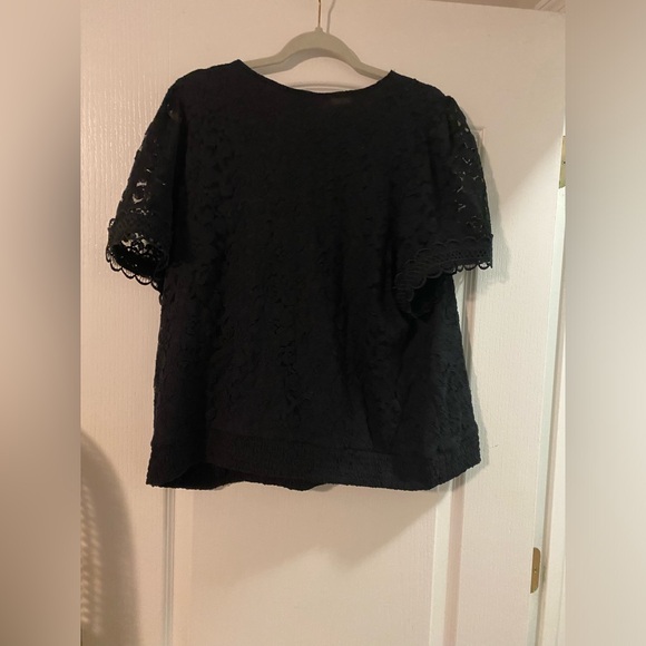 Torrid NWT. Stretch Lace Surplice Crop Top, black size 3/ 3x /22-24 - Picture 2 of 5